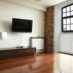 아파트 Loft Aparts 우치
