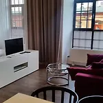 Loft Aparts 아파트 우치